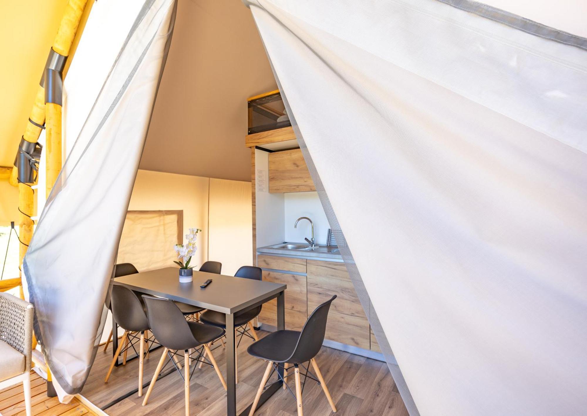 Camp Dole Zivogosce - Mobile Home And Glamping Tent Exteriör bild